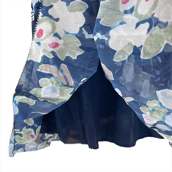 WILFRED ARITZIA Laken Dress in Navy/Aura Blue Smocked Floral Chiffon Size XS - Picture 5 of 11